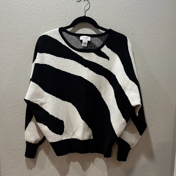 🖤🤍 Carmen Marc Valvo Zebra Print Dolman Sleeve Sweater – Black & White – SZ L - Picture 1 of 3